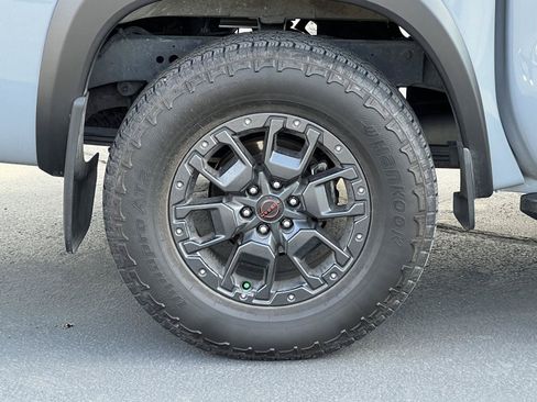Used 2024 Nissan Frontier PRO-4X w/ Pro Premium Package AWD/4WD image 15