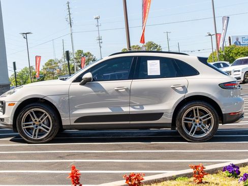 Used 2020 Porsche Macan AWD/4WD image 21