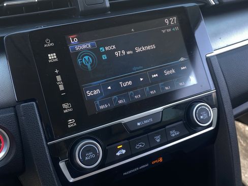 Used 2018 Honda Civic EX image 21