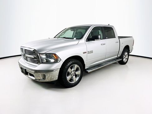 Used 2017 RAM 1500 Big Horn AWD/4WD image 3