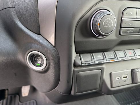 Used 2022 Chevrolet Silverado 1500 Custom Trail Boss w/ LPO, Dark Essentials Package image 26