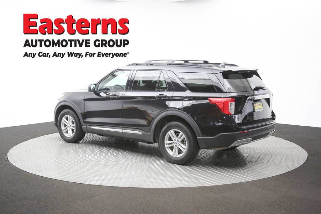 Used 2022 Ford Explorer XLT w/ Equipment Group 202A AWD/4WD image 64