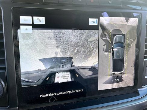 Used 2023 Ford F150 Limited image 14