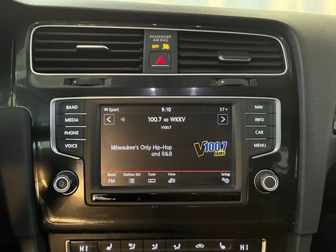 Used 2017 Volkswagen GTI Autobahn image 17