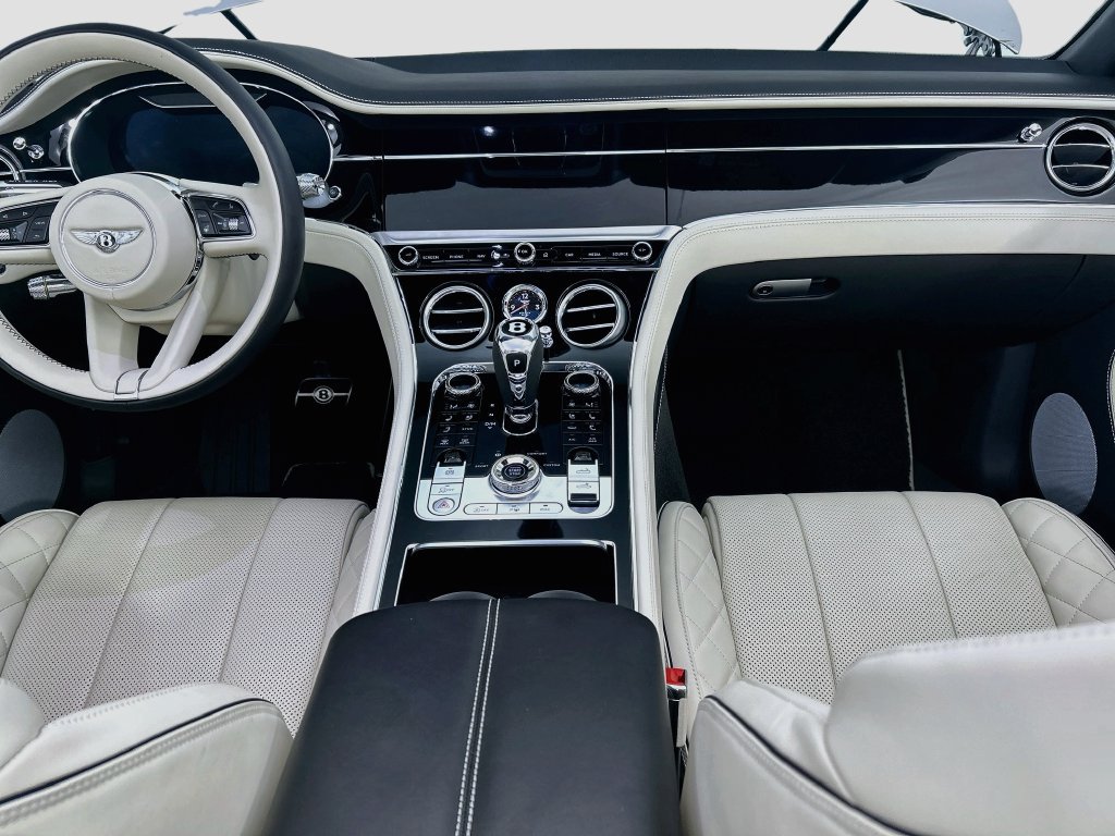 Used 2022 Bentley Continental GT AWD/4WD image 18