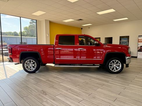 Used 2017 GMC Sierra 1500 SLT AWD/4WD image 5