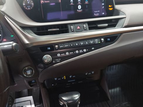 Used 2021 Lexus ES 250 AWD/4WD image 13