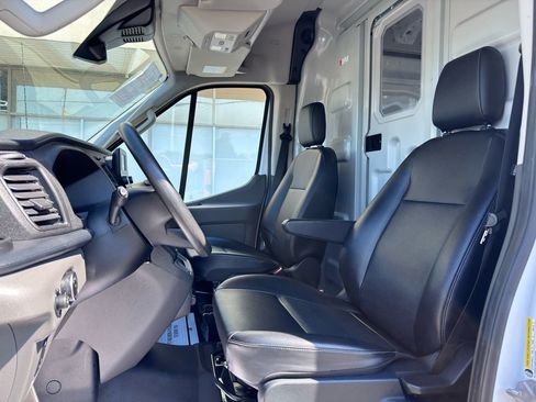 Used 2023 Ford Transit 250 Medium Roof RWD image 15
