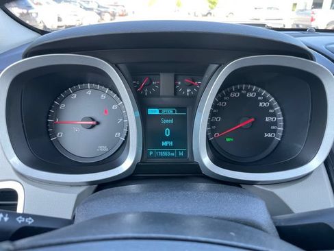 Used 2015 Chevrolet Equinox LT w/ Driver Convenience Package FWD image 9