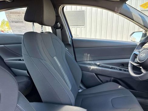 New 2026 Hyundai Elantra SEL Sport Premium w/ Cargo Package FWD image 15