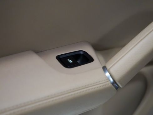 Certified 2023 Porsche Cayenne image 16