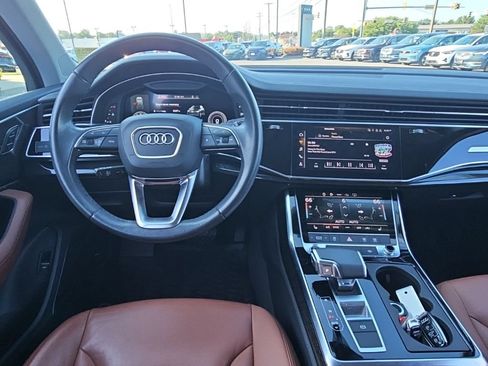 Used 2023 Audi Q7 2.0T Premium Plus w/ Premium Plus Package AWD/4WD image 2