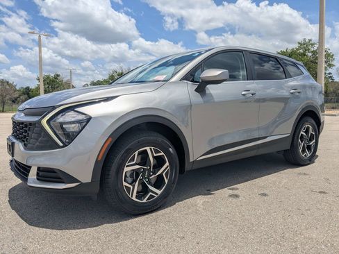 Certified 2023 Kia Sportage LX AWD/4WD image 9