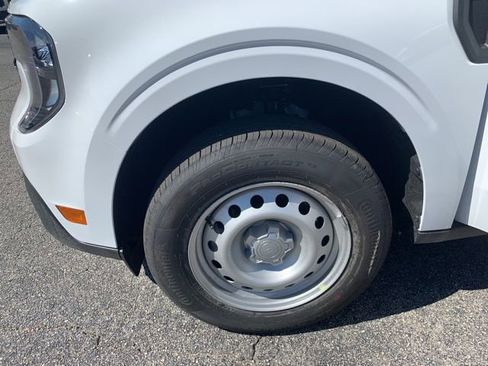 New 2026 Ford Maverick XL image 39