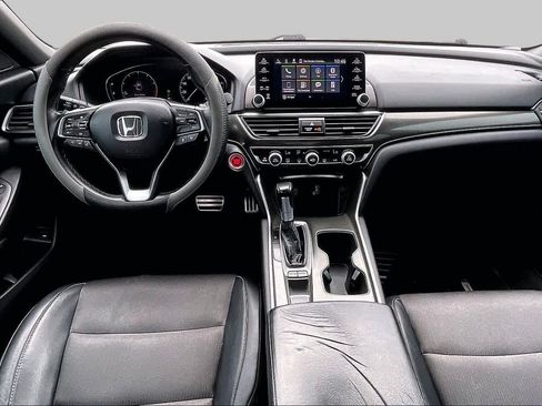 Used 2018 Honda Accord Sport image 14