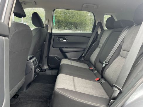 Used 2025 Nissan Rogue SV image 29