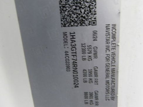 Used 2024 Chevrolet Express 3500 w/ Power Convenience Package image 26