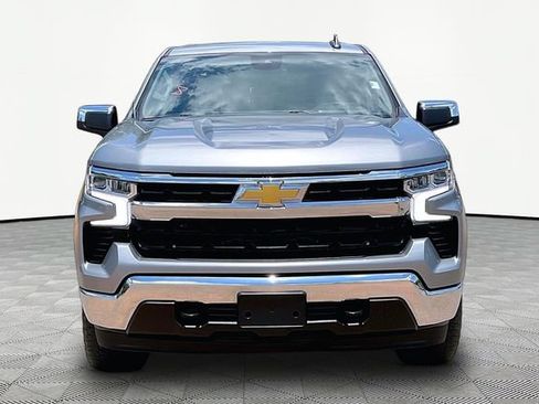 Used 2023 Chevrolet Silverado 1500 LT AWD/4WD image 2