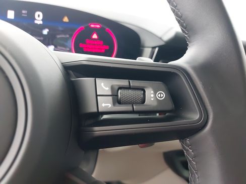 Certified 2026 Porsche Cayenne AWD/4WD image 20