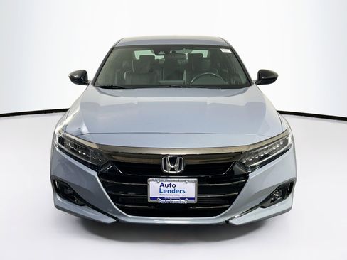 Used 2022 Honda Accord Sport image 2