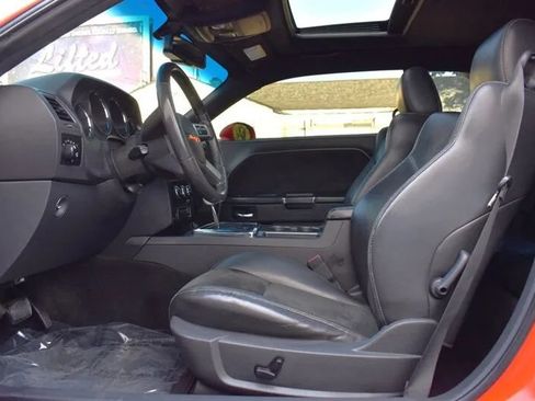 Used 2010 Dodge Challenger SRT8 w/ SRT Option Group II RWD image 10