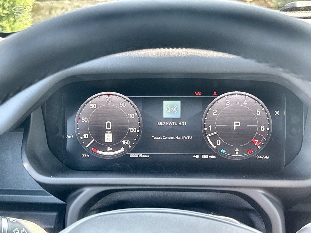 Certified 2025 Land Rover Defender 130 X-Dynamic SE AWD/4WD image 22