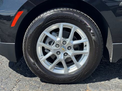 Used 2022 Chevrolet Equinox LS FWD image 10