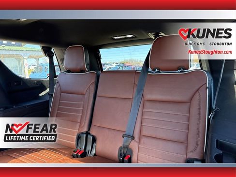 Used 2023 GMC Yukon Denali Ultimate image 37