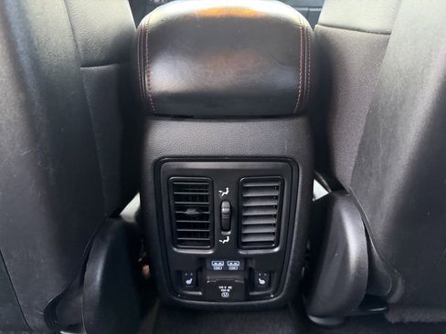 Used 2023 Dodge Durango GT image 13