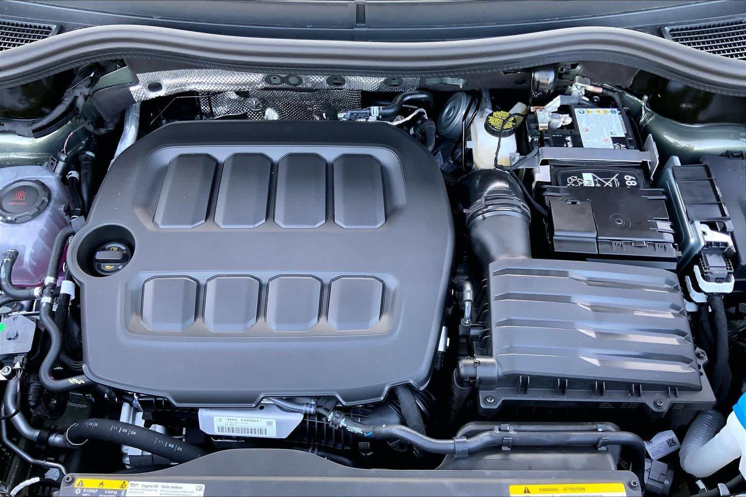 New 2026 Volkswagen Tiguan SE R-Line FWD image 14