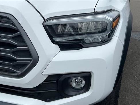Certified 2023 Toyota Tacoma TRD Off-Road image 21