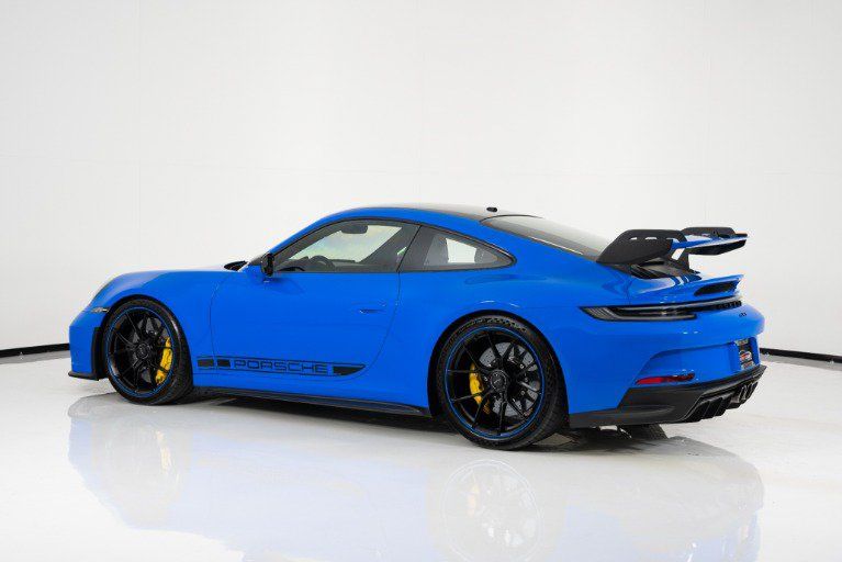 Used 2022 Porsche 911 GT3 RWD image 3