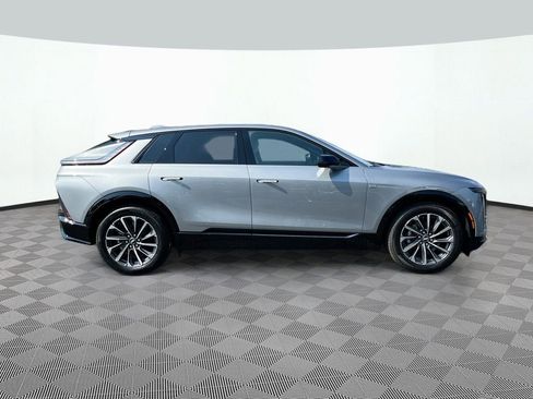 New 2026 Cadillac Lyriq Sport w/ LPO, Floor Liner Package image 4