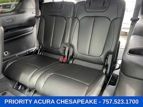 Used 2025 Jeep Grand Cherokee L Limited w/ Black Appearance Package AWD/4WD image 10