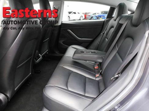 Used 2019 Tesla Model 3 Long Range image 19