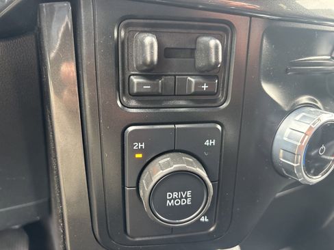 Used 2023 Ford F150 XLT image 23