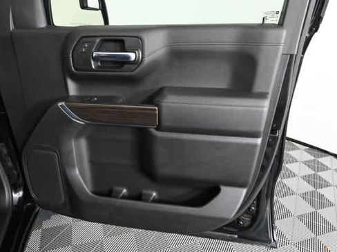 Used 2020 Chevrolet Silverado 1500 LT w/ All-Star Edition AWD/4WD image 9