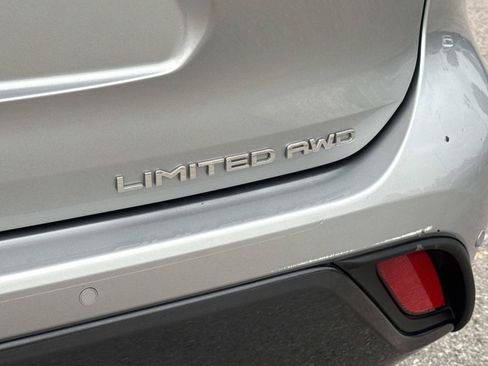 Used 2020 Toyota Highlander Limited AWD/4WD image 11
