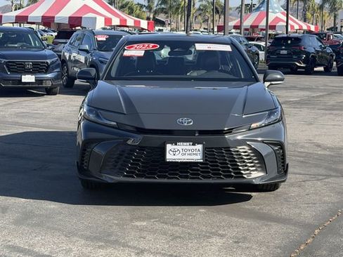 Used 2025 Toyota Camry SE FWD image 2