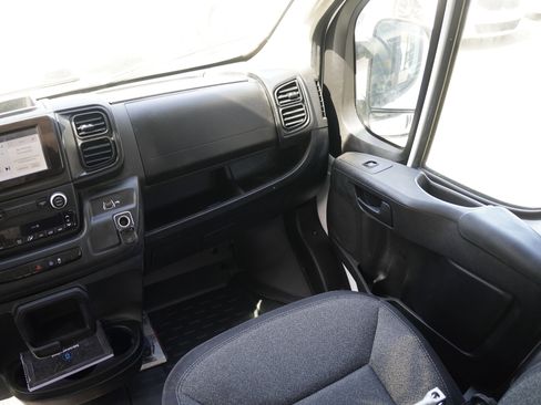 Used 2023 RAM ProMaster 2500 FWD image 24