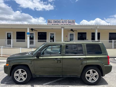 Used 2008 Jeep Patriot Sport FWD image 2