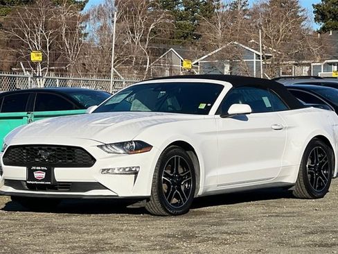 Used 2022 Ford Mustang Premium image 11
