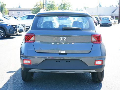 New 2025 Hyundai Venue SEL FWD image 7