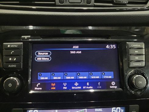 Used 2018 Nissan Rogue SV AWD/4WD image 25