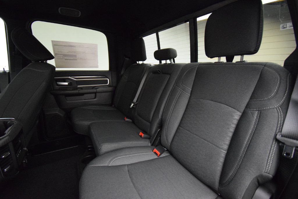 New 2027 RAM 3500 Big Horn AWD/4WD image 40