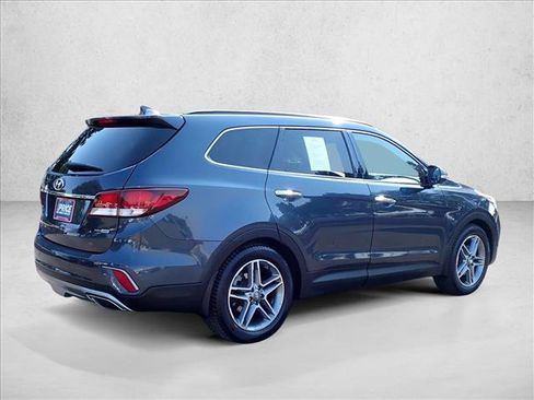 Used 2018 Hyundai Santa Fe AWD w/ Cargo Package image 4
