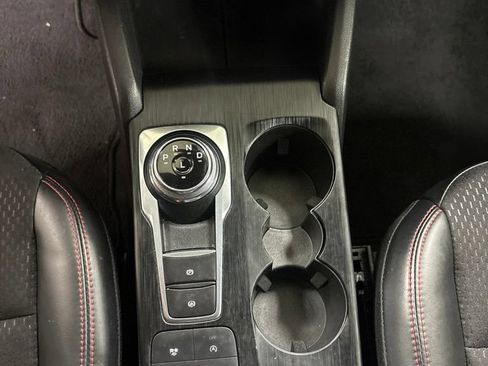 Used 2025 Ford Escape ST-Line Select AWD/4WD image 14