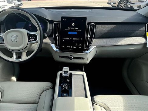 New 2026 Volvo XC90 B6 Ultra w/ Protection Package Premier image 8