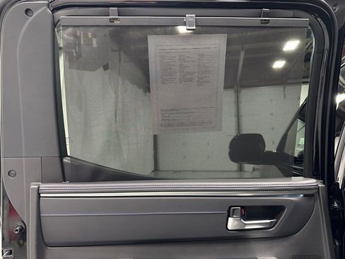 Used 2025 Toyota Tundra Platinum image 48