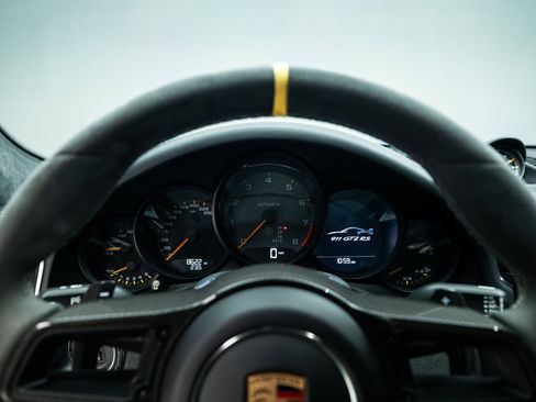 Used 2018 Porsche 911 GT2 RS image 25